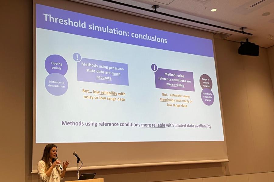 Lorna presenting her research on estimating thresholds for good status